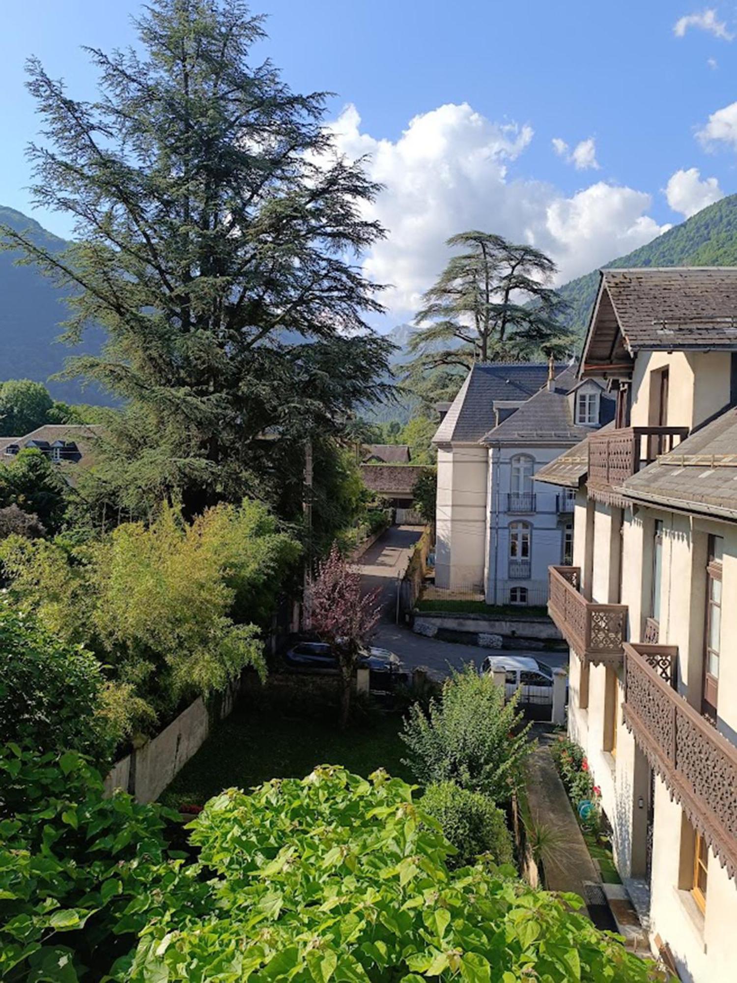 Apartament Le Petit Cerf, T3, Wifi, Cave Bagnères-de-Luchon Zewnętrze zdjęcie